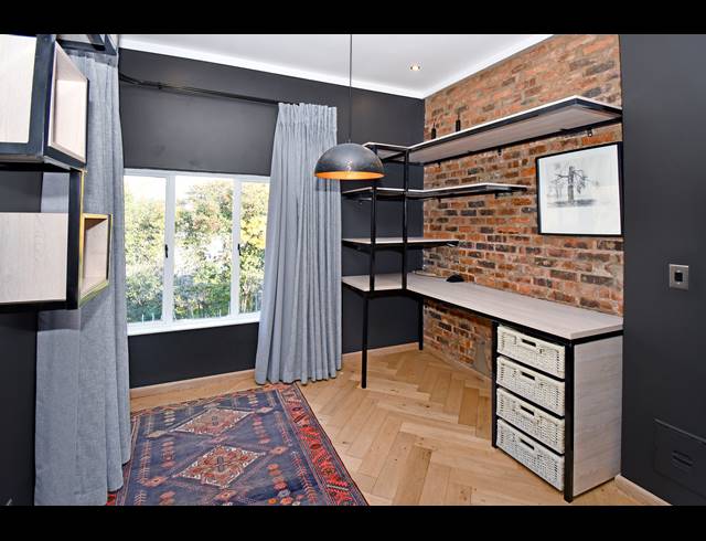 2 BEDROOM APARTMENT FOR SALE IN MELROSE NORTH